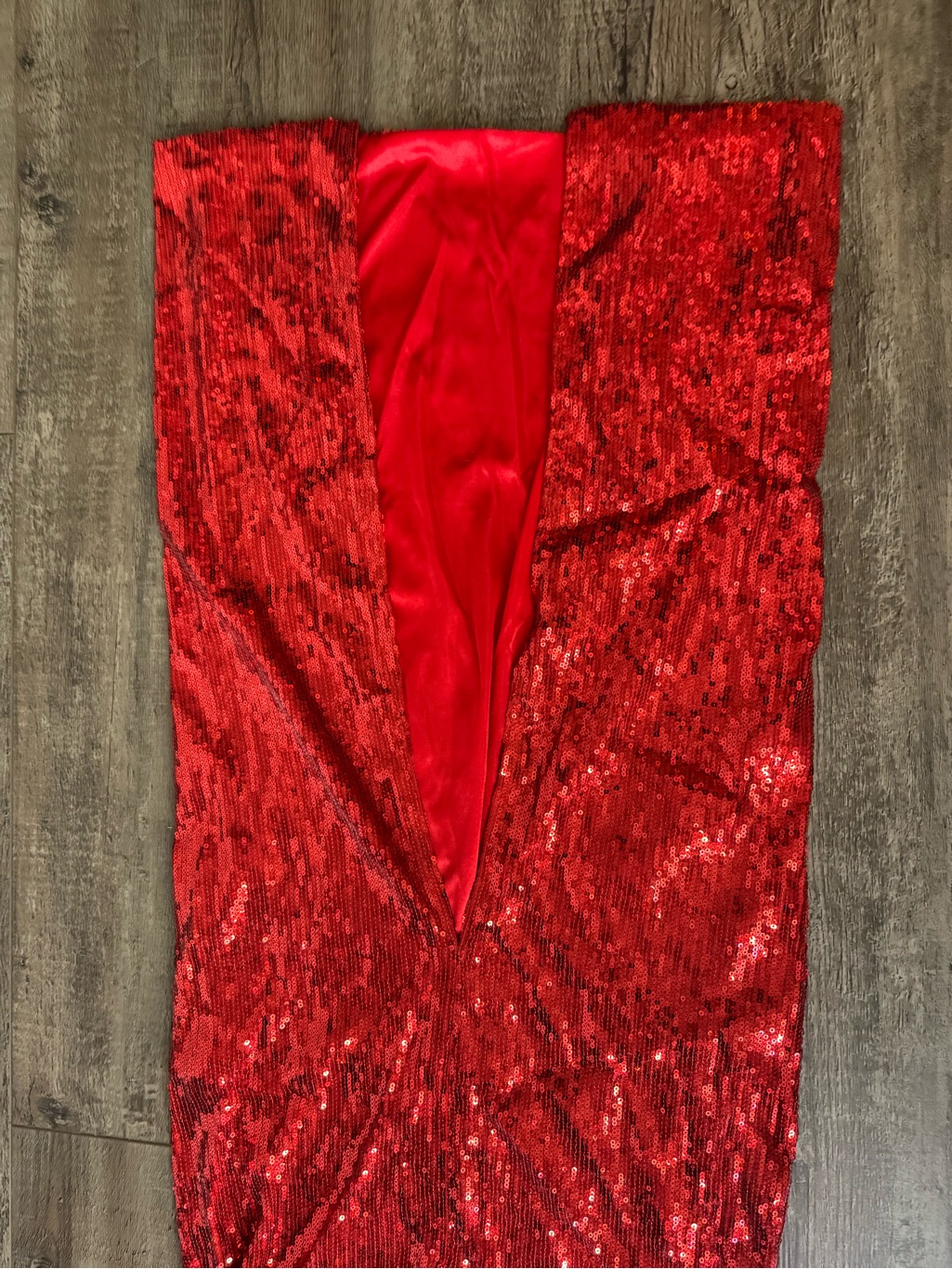 Lavish Ivy Red Sequin Backless Maxi Dress Luxury Size Small — image 8 of 8